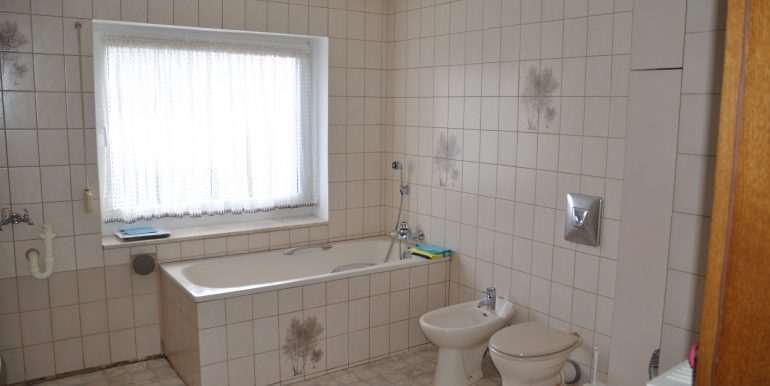 Badezimmer EG