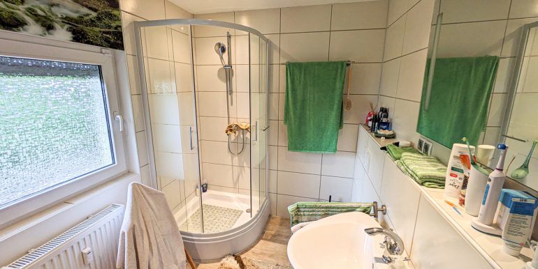 Wohnung OG (ca.46m²) Badezimmer