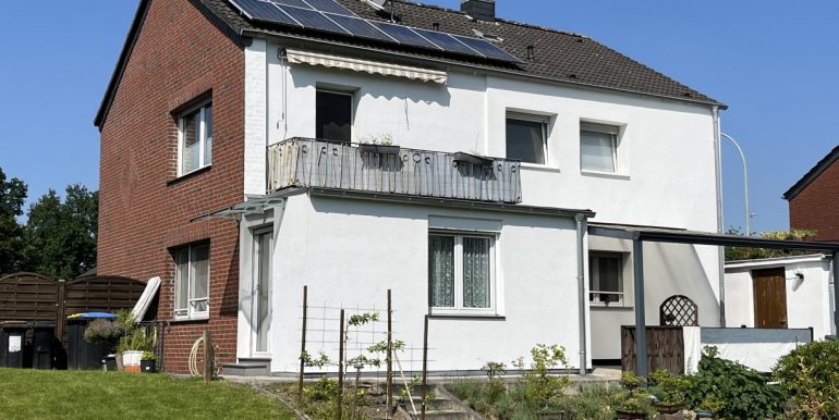 Modernisiertes 2-Fam.-Haus in...