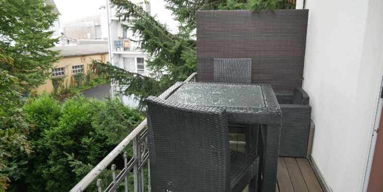 Balkon im 1. OG Rückseite / Sommerbild