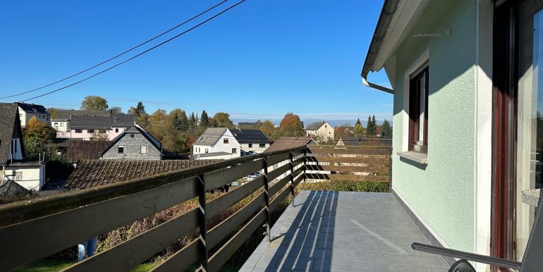 Balkon mit Gartenzugang (OG)